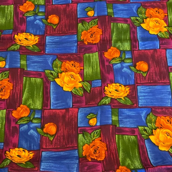 3 Yards of Vintage 58” Wide Floral Rayon Fabric for Sewing - Picture 1 of 4